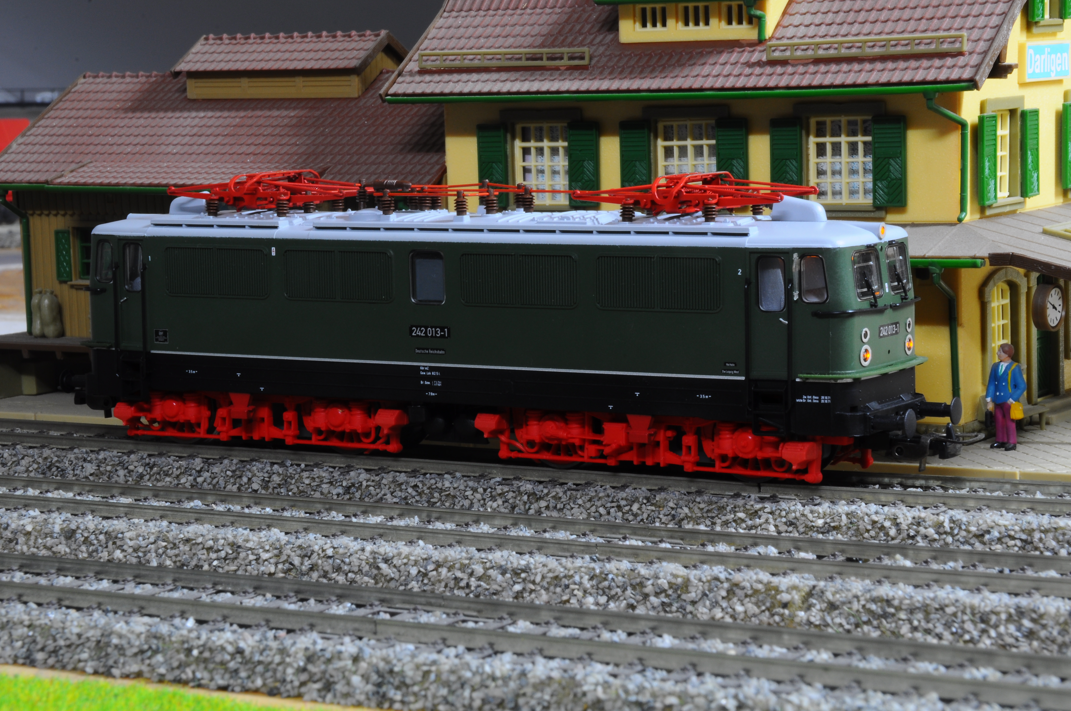 Model H0 11